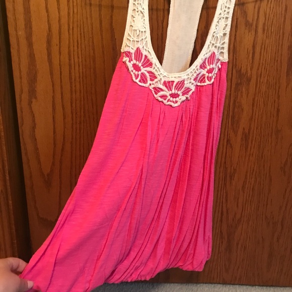 Tops - Picture 1 of 7